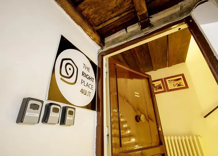 The Right Place 4u Navona Luxury 4* Roma